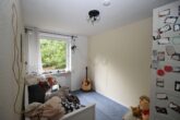 Geräumige 4,5 Zimmer-Wohnung mit Terrasse - Bild