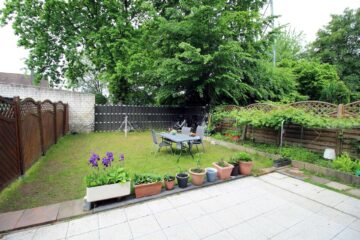 Schöne Doppelhaushälfte in guter Lage, 22547 Hamburg, Doppelhaushälfte